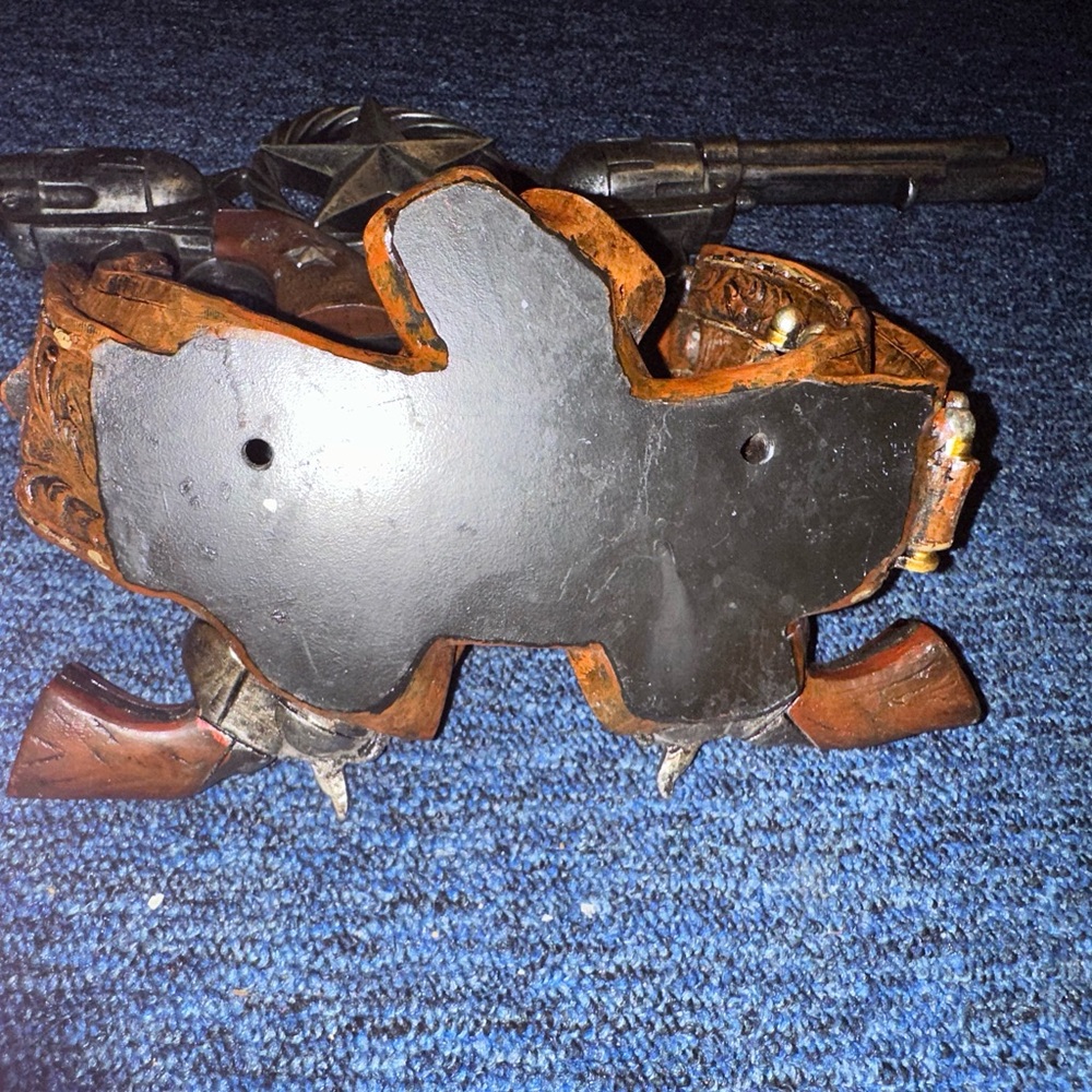 Vintage wooden decor! Great for Man cave! Beautiful and very hard to find ! - Picture 6 of 9